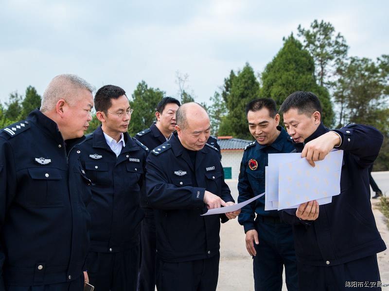 王明华副市长深入警官训练基地检查指导工作